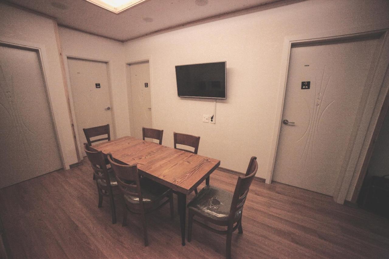 Wansangolgh Guest House Jeonju Extérieur photo